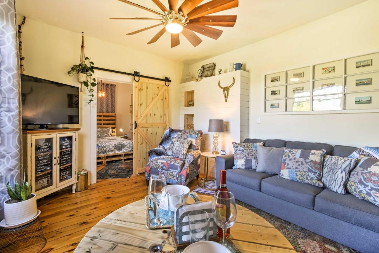 Apartment Retreat Near Downtown And Sunset Park!