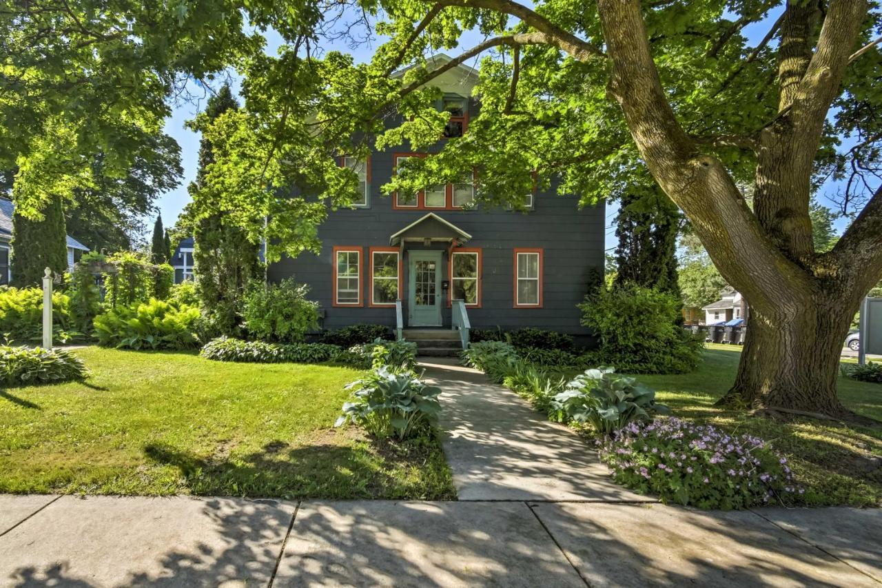 Retreat Near Downtown And Sunset Park! * Sturgeon Bay